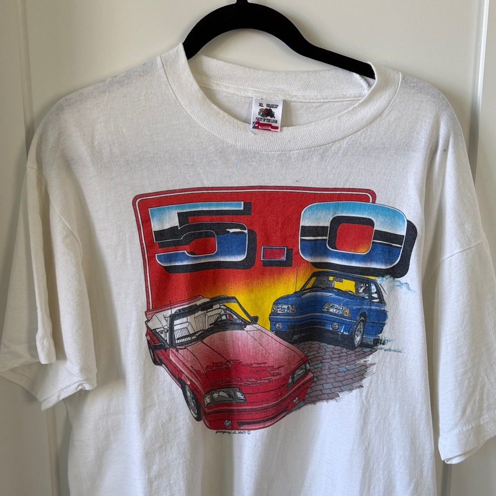Fruit of the Loom White Tee with Red and Blue Graphic